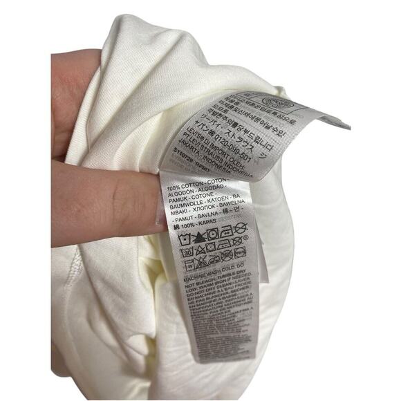 Levis T Shirt Size M Floral Spell Out Womens NEW Country Graphic Daisy Flowers - Picture 13 of 13